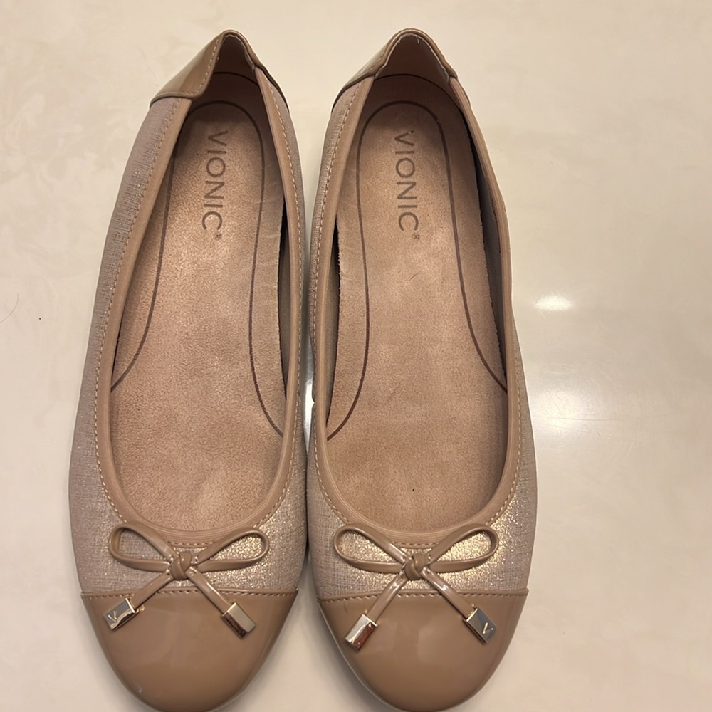 Vionic Minna flats - Picture 2 of 4